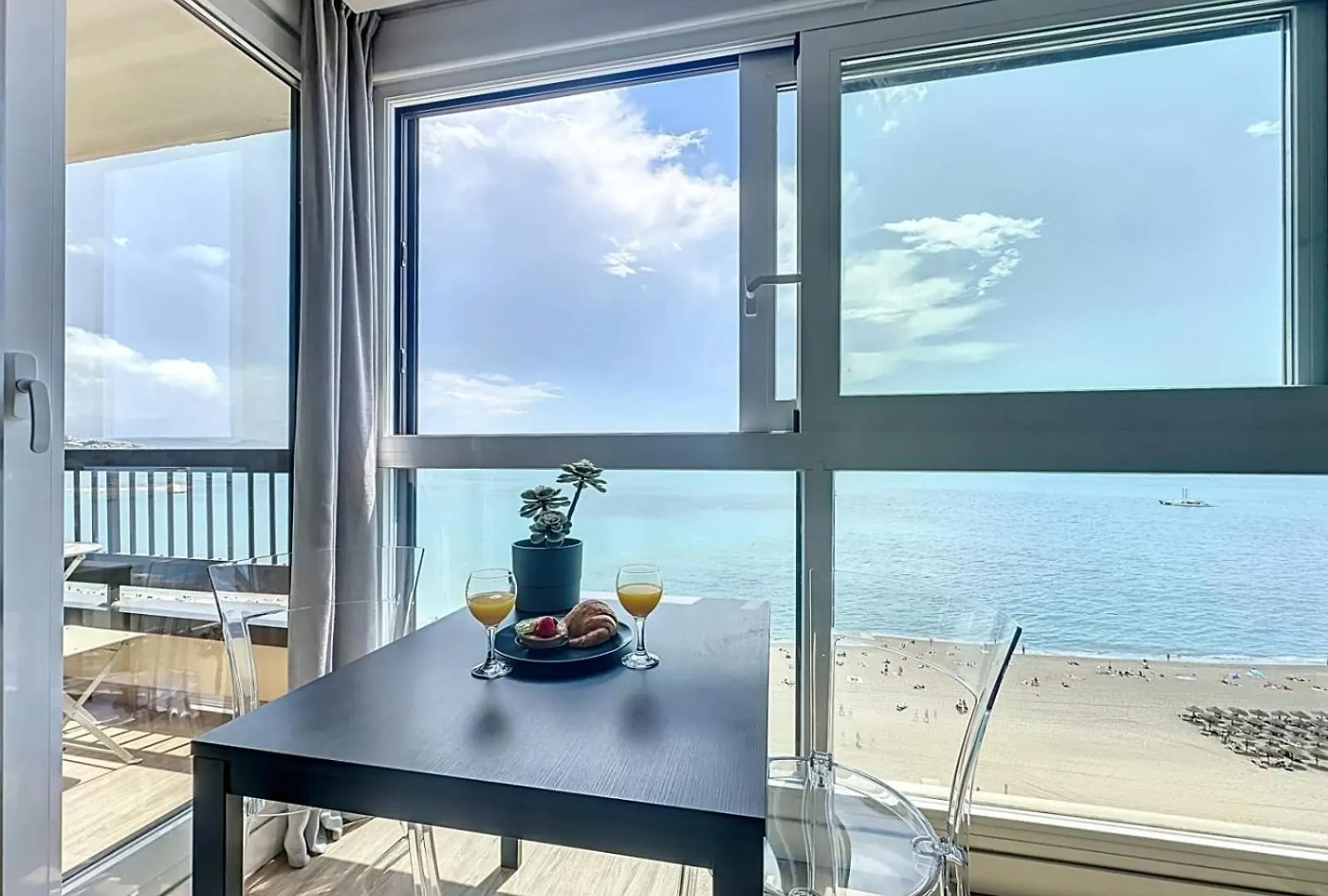 Espectaculares Vistas Al Mar Playa Malagueta Apartment Malaga