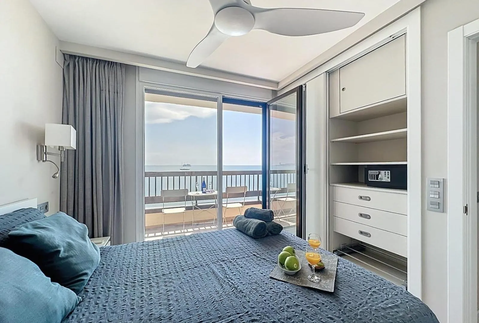 Espectaculares Vistas Al Mar Playa Malagueta Apartment Malaga