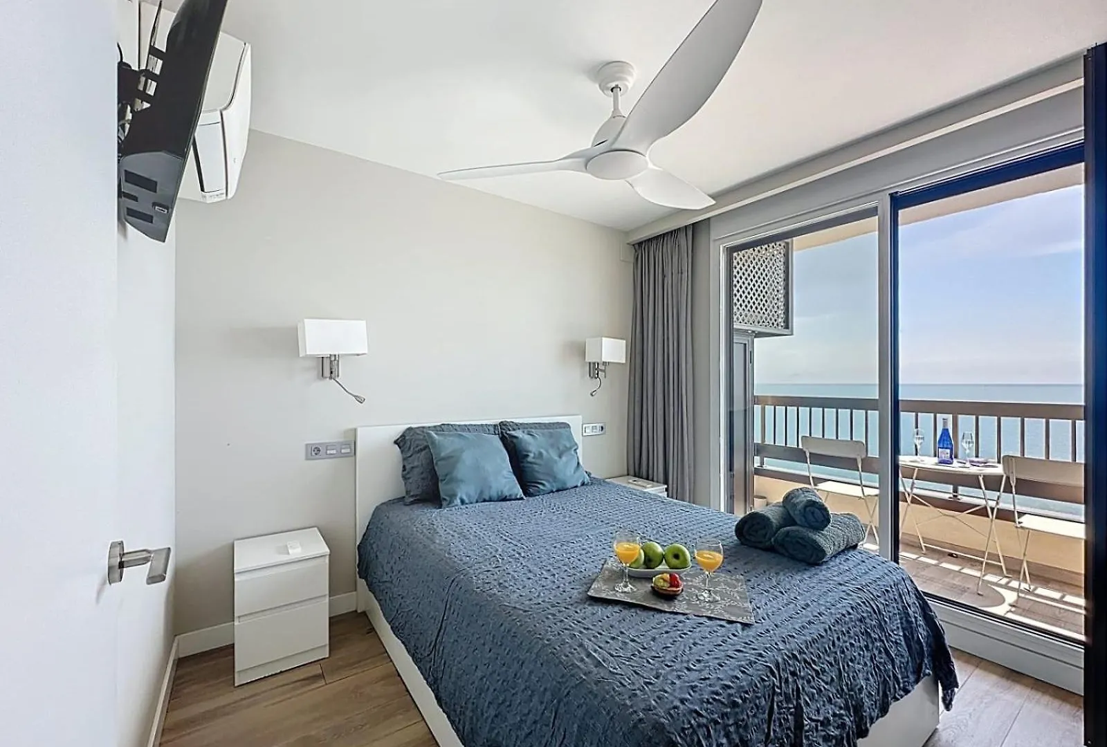 Espectaculares Vistas Al Mar Playa Malagueta Apartment Malaga